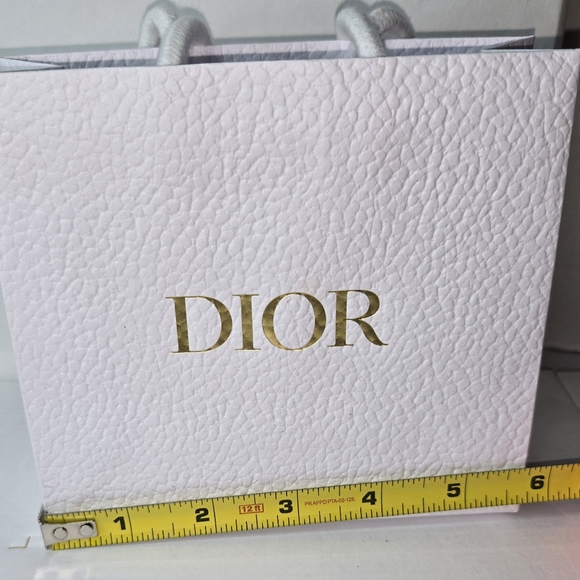 Dior Embossed Gift Bag - Picture 6 of 10